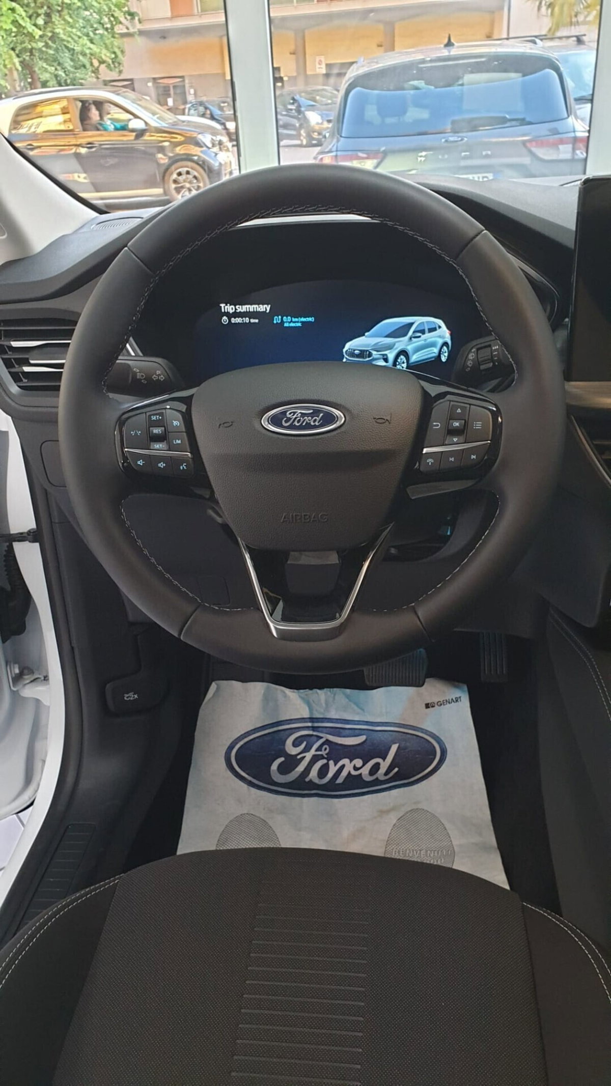 Ford Kuga 2.5 Full Hybrid 190 CV CVT 2WD ST-Line Design (8)