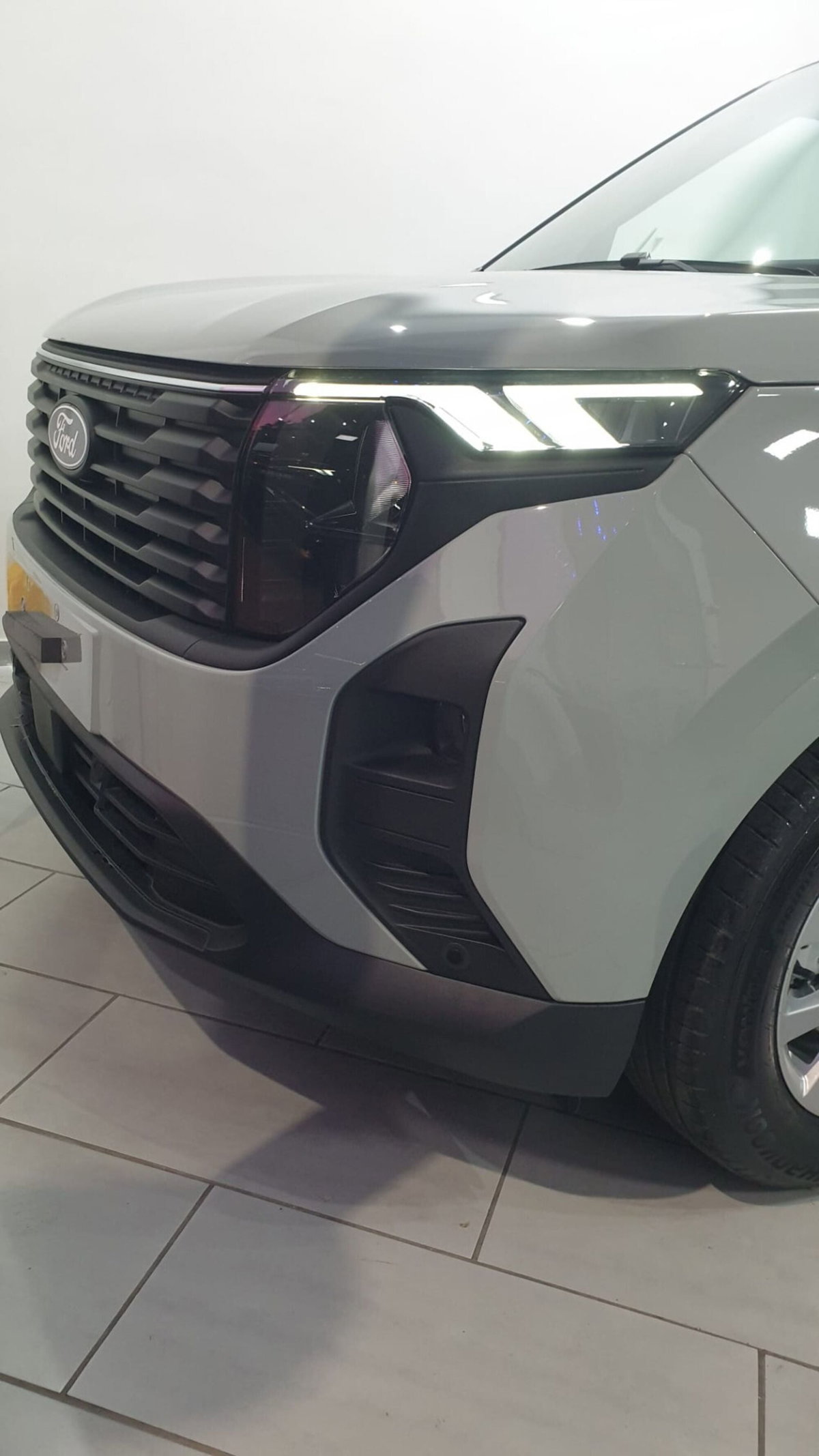 Ford Tourneo Courier 1.0 EcoBoost 100 CV Titanium (15)