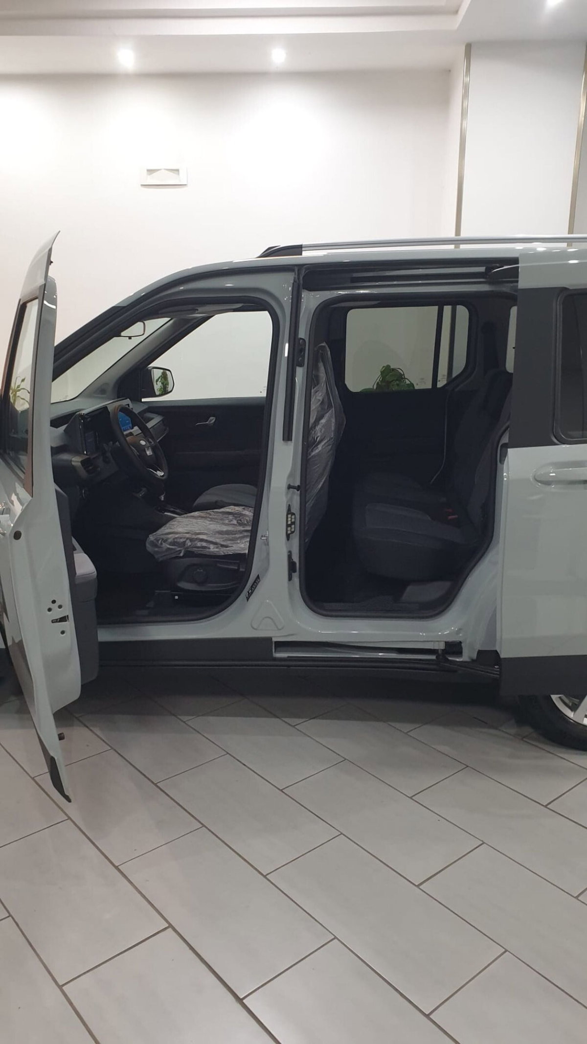 Ford Tourneo Courier 1.0 EcoBoost 100 CV Titanium (5)