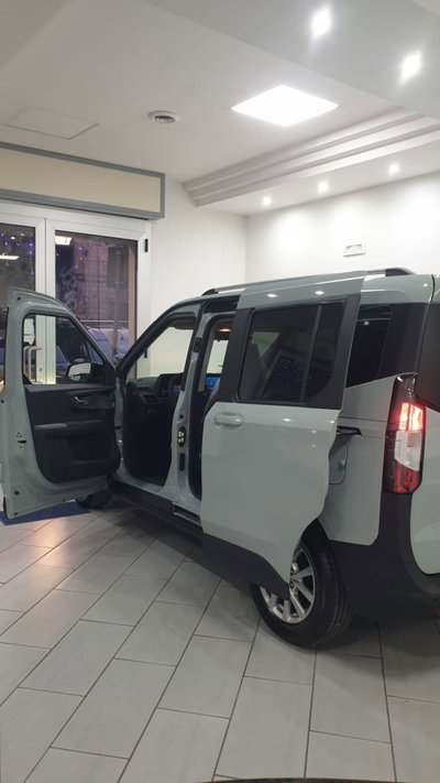 Ford Tourneo Courier 1.0 EcoBoost 100 CV Titanium (6)