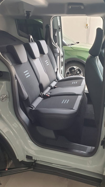 Ford Tourneo Courier 1.0 EcoBoost 100 CV Plus (12)