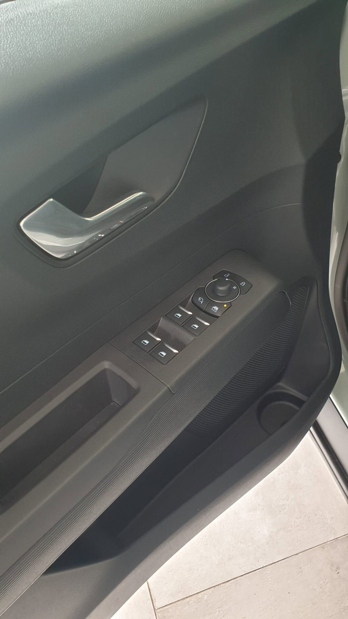 Ford Tourneo Courier 1.0 EcoBoost 100 CV Plus (14)