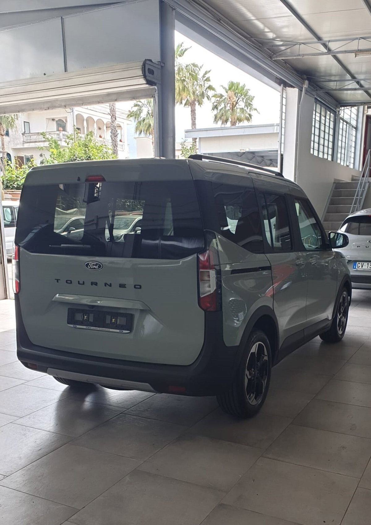 Ford Tourneo Courier 1.0 EcoBoost 100 CV Plus (5)