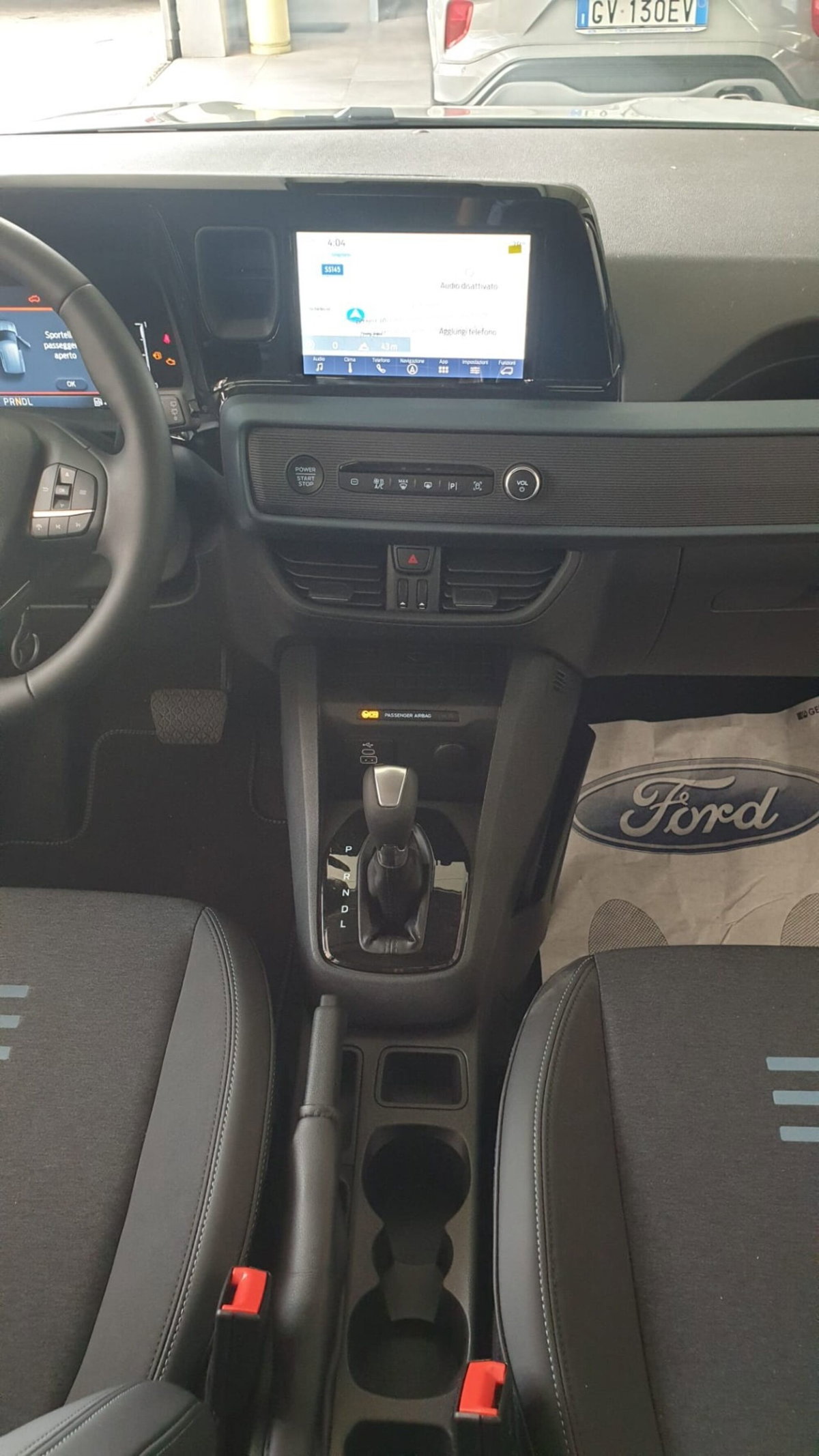 Ford Tourneo Courier 1.0 EcoBoost 100 CV Plus (8)