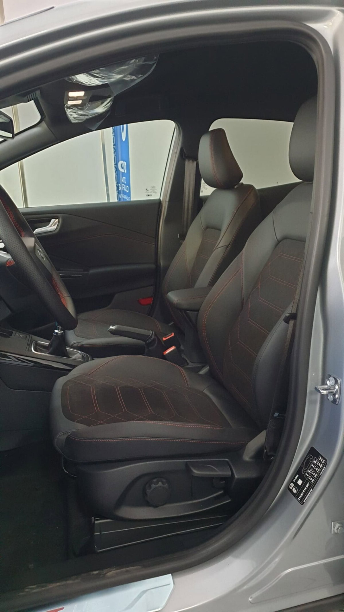 Ford Puma 1.0 EcoBoost Hybrid 125 CV S&S aut. ST-Line X (13)