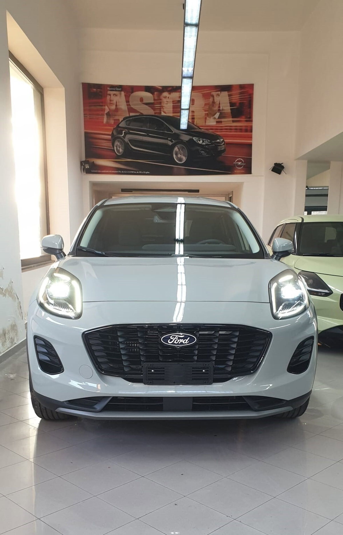 Ford Puma 1.0 EcoBoost Hybrid 125 CV S&S aut. Titanium Design (2)