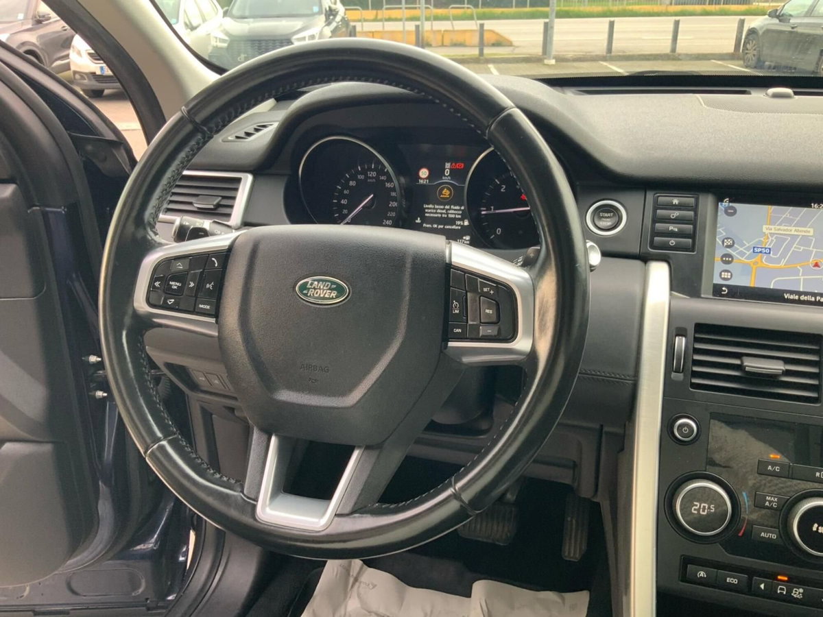 Land Rover Discovery Sport 2.0 TD4 150 CV SE (13)