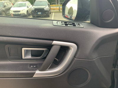 Land Rover Discovery Sport 2.0 TD4 150 CV SE (16)