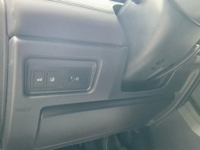 Land Rover Discovery Sport 2.0 TD4 150 CV SE (18)