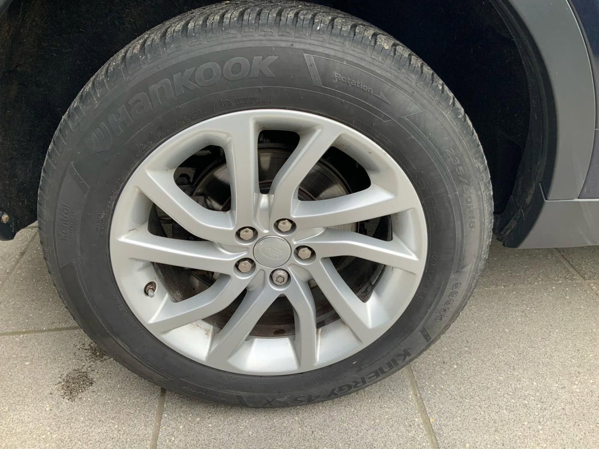 Land Rover Discovery Sport 2.0 TD4 150 CV SE (6)
