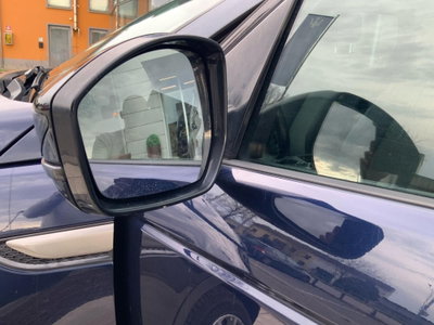 Land Rover Discovery Sport 2.0 TD4 150 CV SE (8)