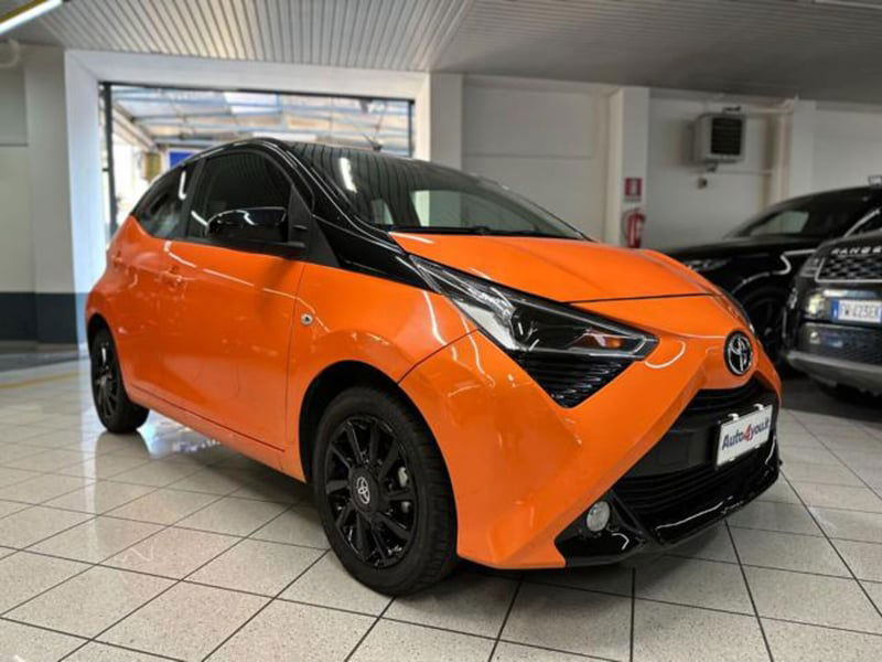 Toyota Aygo Connect 1.0 VVT-i 72 CV 5 porte x-cite