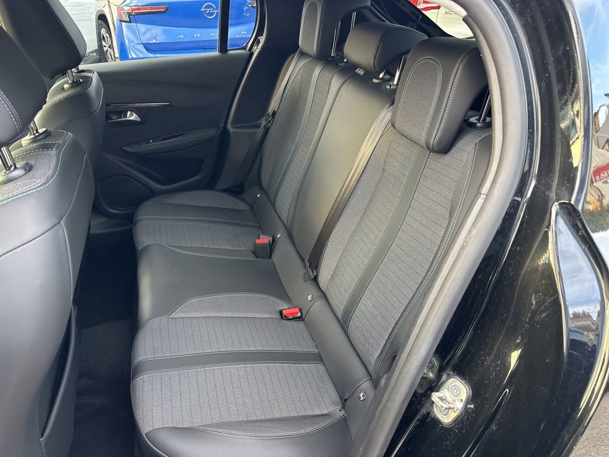 Peugeot 208 50 kWh Allure (18)