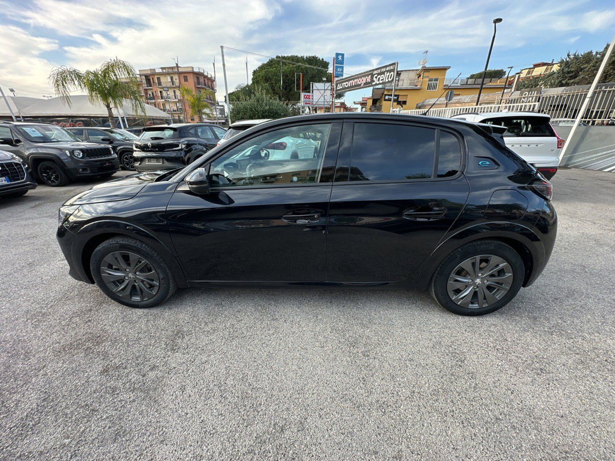 Peugeot 208 50 kWh Allure (2)