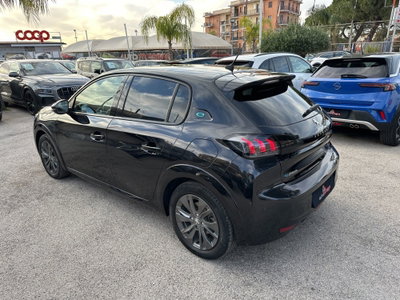 Peugeot 208 50 kWh Allure (3)