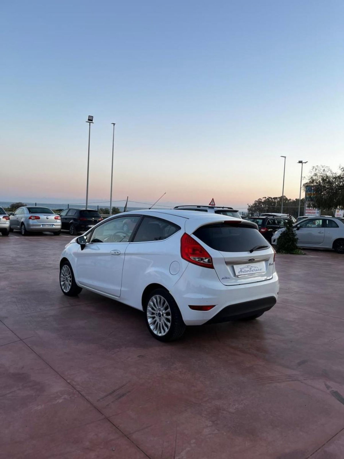 Ford Fiesta 1.4 TDCi 70CV 3 porte Titanium (3)