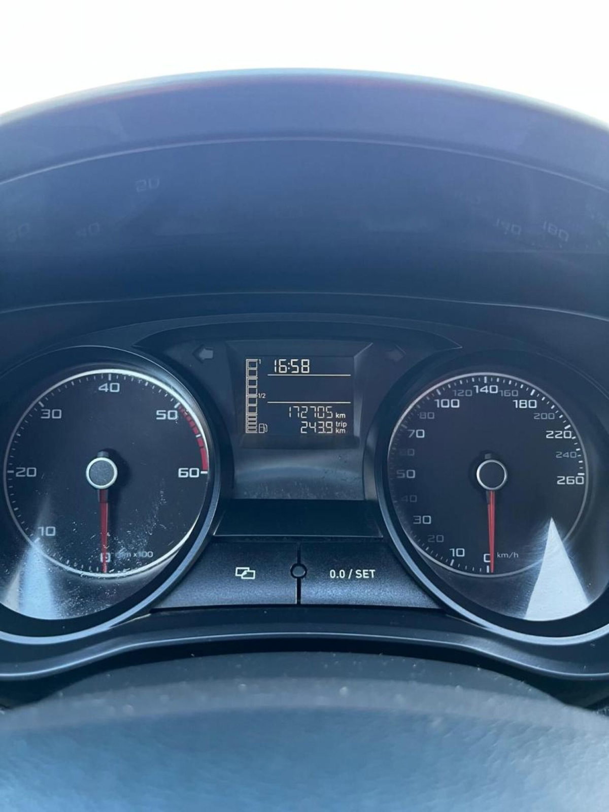 SEAT Ibiza SC 2.0 TDI CR DPF 3 porte FR (10)