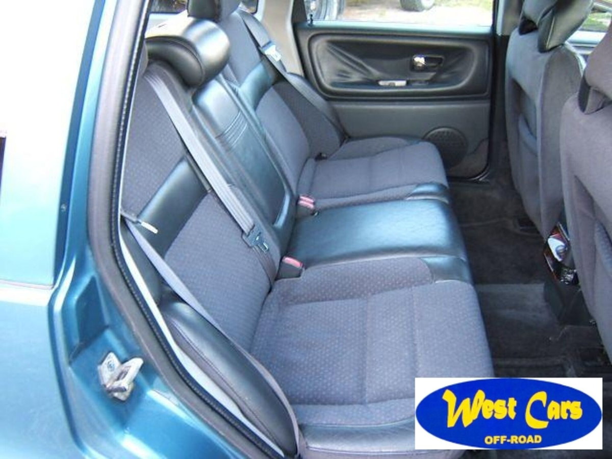 Volvo V70 2.0i turbo 20V cat T-5 AWD (11)