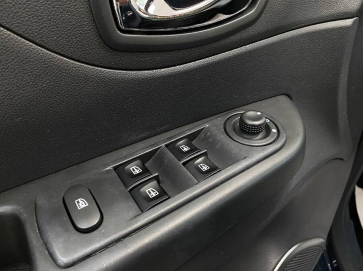 Renault Captur 1.5 dCi 8V 90 CV Start&Stop Zen (10)