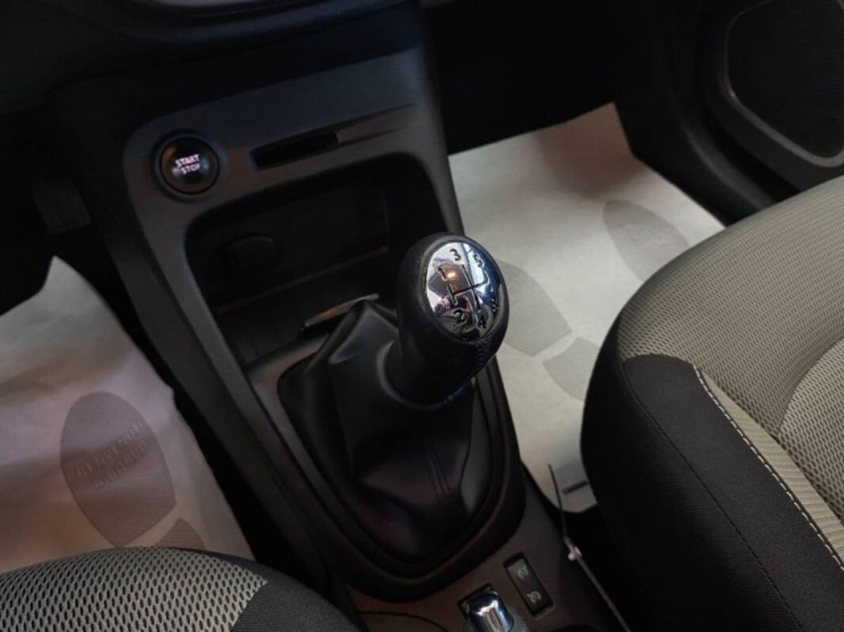 Renault Captur 1.5 dCi 8V 90 CV Start&Stop Zen (19)