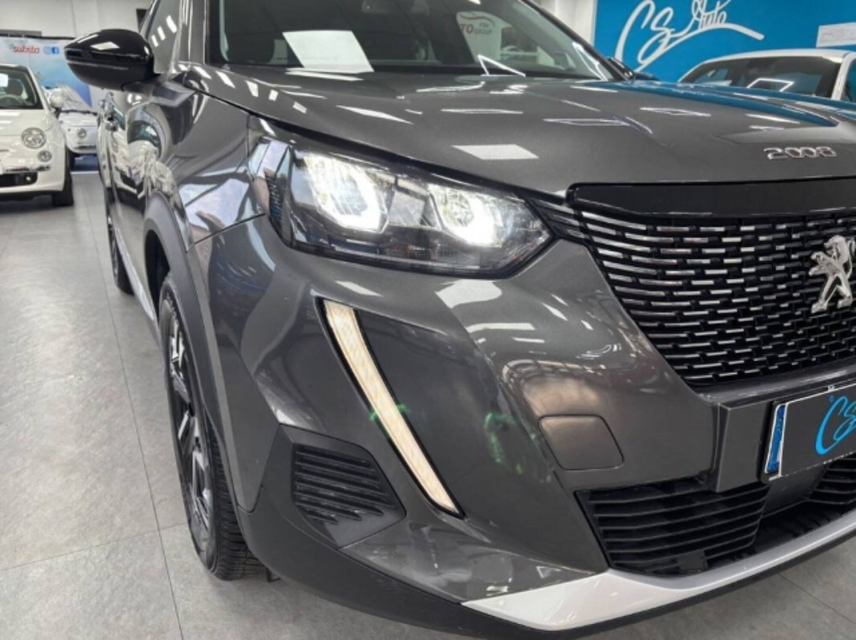 Peugeot 2008 BlueHDi 130 S&S EAT8 Allure Pack (9)