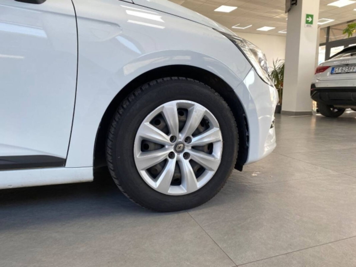 Renault Clio Blue dCi 85 CV 5 porte Business (7)