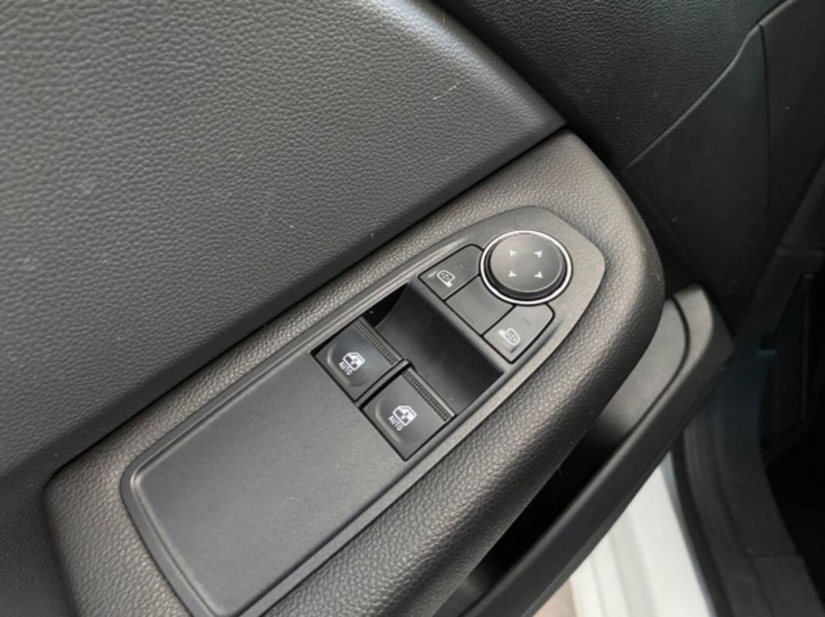 Renault Clio Blue dCi 85 CV 5 porte Business (9)