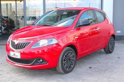 Lancia Ypsilon 1.0 FireFly 5 porte S&S Hybrid Ecochic Gold usata