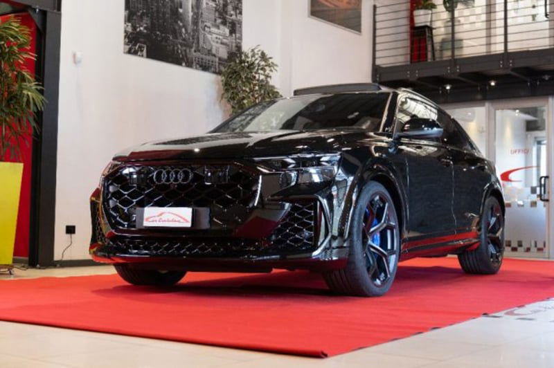 Audi RS Q8 Q8 4.0 mhev 48V performance 640cv tiptronic