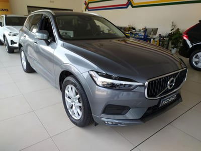 Volvo XC60 B4 (d) AWD Geartronic Momentum Pro usata