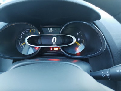 Renault Clio Sporter 1.2 75CV Wave (15)