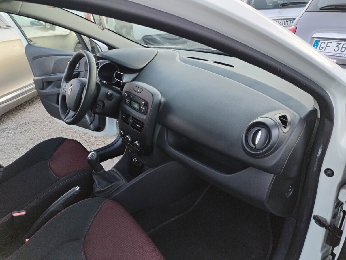 Renault Clio Sporter 1.2 75CV Wave (19)
