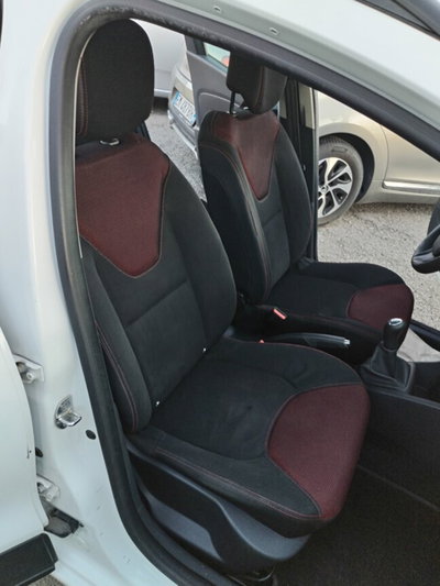 Renault Clio Sporter 1.2 75CV Wave (20)