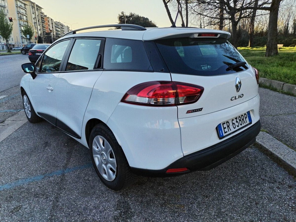Renault Clio Sporter 1.2 75CV Wave (4)