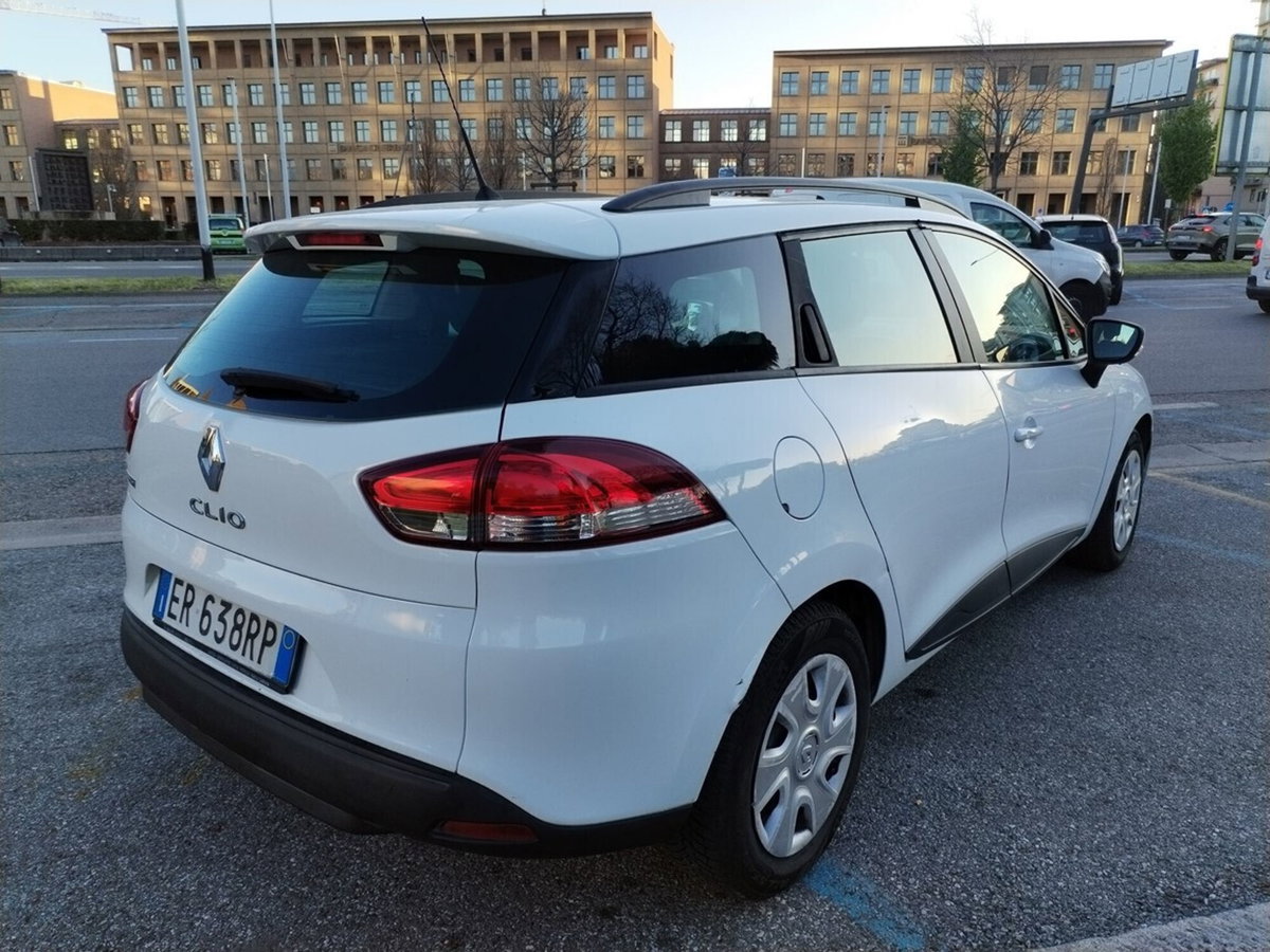 Renault Clio Sporter 1.2 75CV Wave (5)
