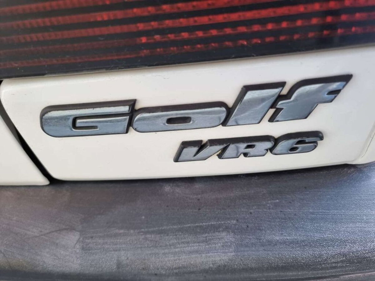 Volkswagen Golf 2.8 VR6 cat 5 porte (10)