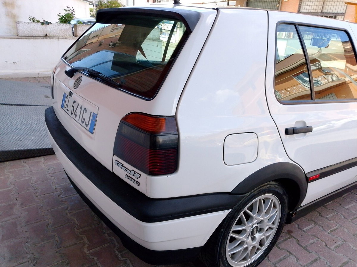 Volkswagen Golf 2.8 VR6 cat 5 porte (4)
