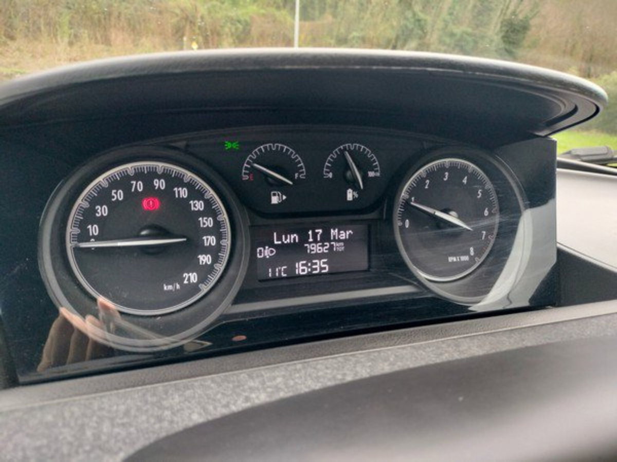 Lancia Ypsilon 1.0 FireFly 5 porte S&S Hybrid Silver Plus (13)