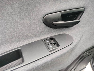 Lancia Ypsilon 1.0 FireFly 5 porte S&S Hybrid Silver Plus (9)
