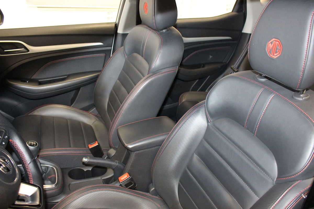 Mg ZS ZS 1.5 Luxury (8)