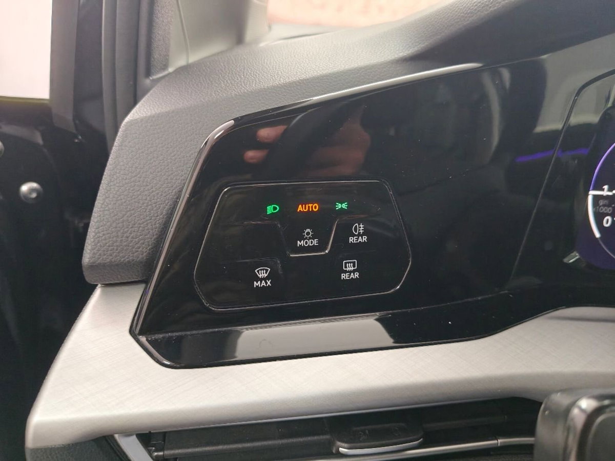 Volkswagen Golf 1.5 TSI EVO ACT Life (12)