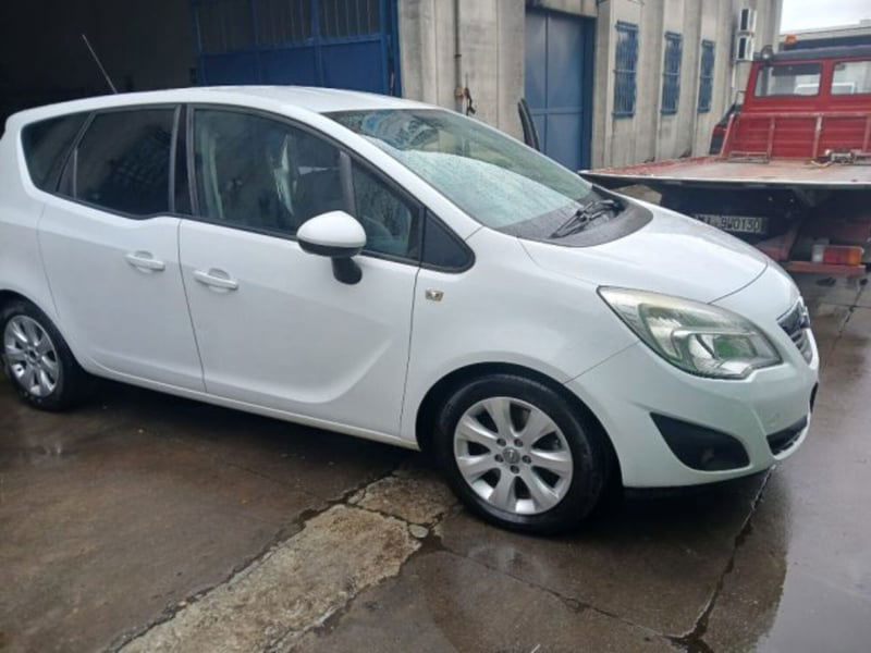 Opel Meriva 1.7 CDTI 110CV b-color Panoramic