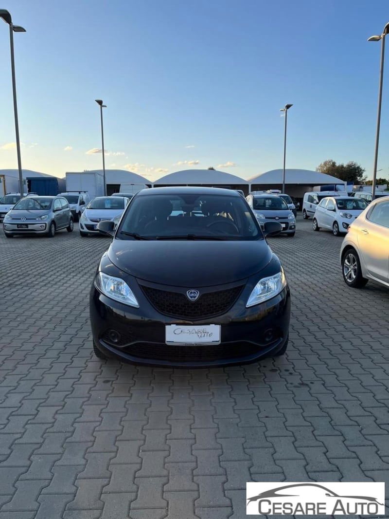 Lancia Ypsilon 1.2 69 CV 5 porte GPL Ecochic Unyca