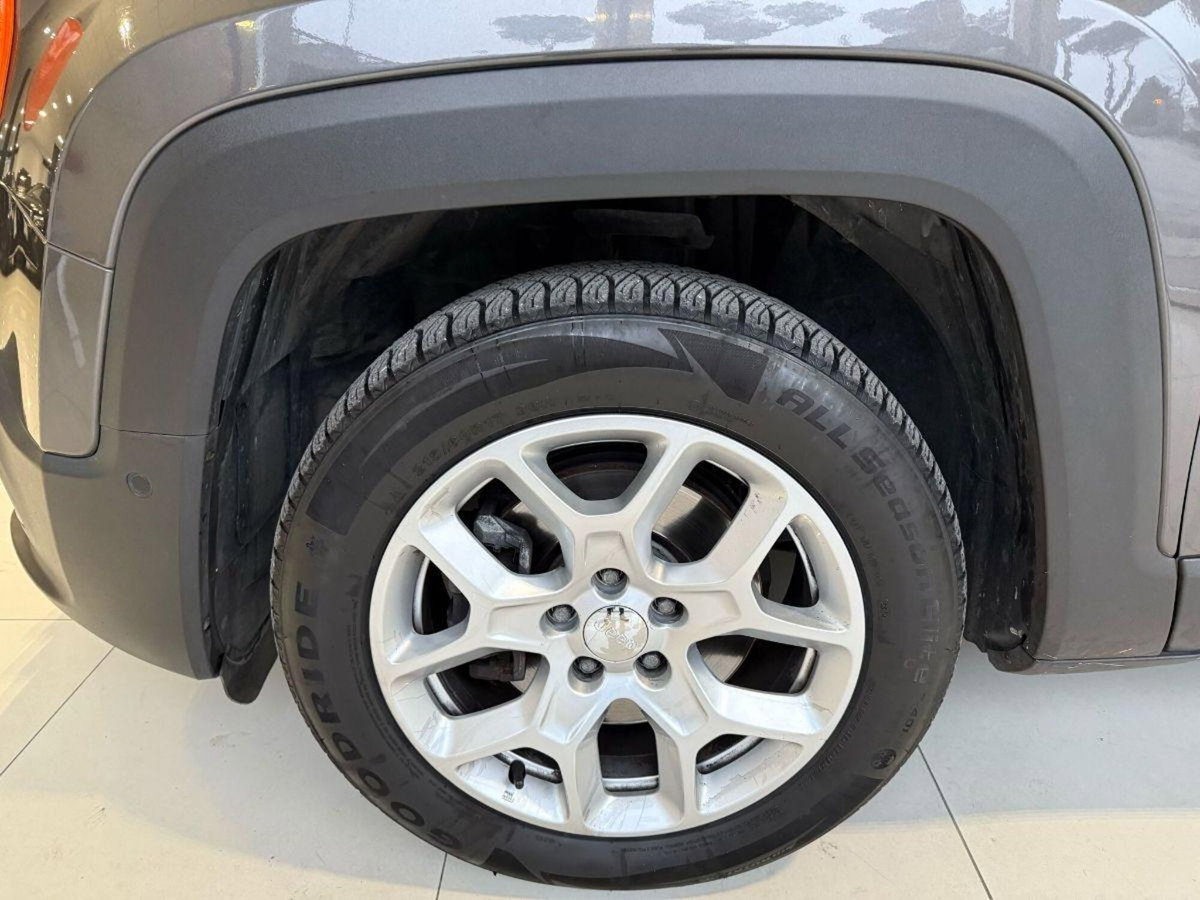 Jeep Renegade 1.6 Mjt 120 CV Limited (7)