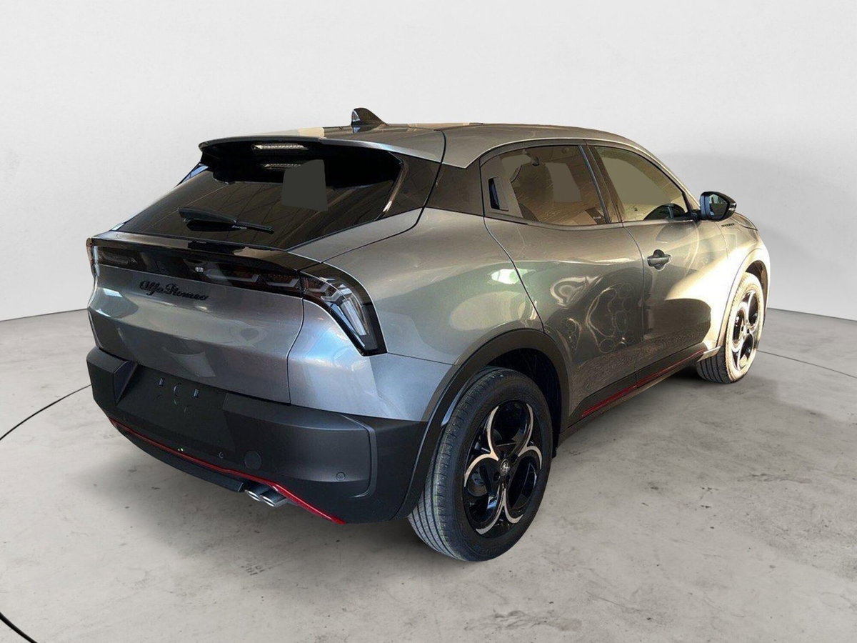 Alfa Romeo Junior 1.2 ibrida Speciale 145cv edct6 (4)