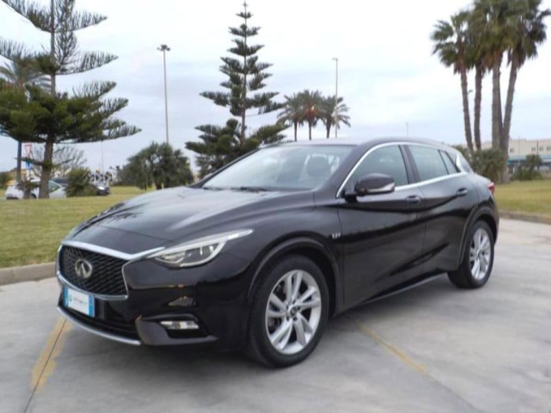 Infiniti Q30 2.2 diesel DCT AWD Premium Tech