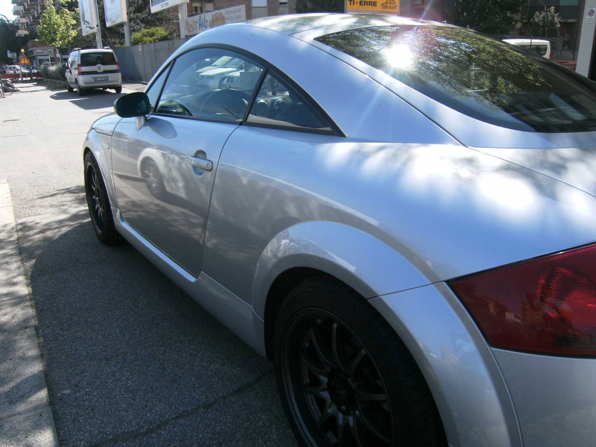 Audi TT Coupé 1.8 T 20V 225 CV cat quattro (6)