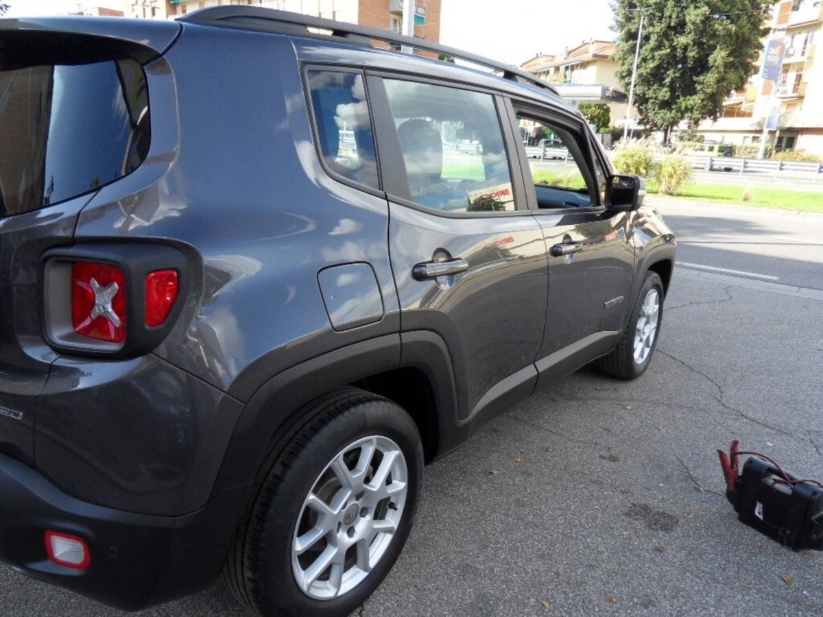 Jeep Renegade 1.6 Mjt 130 CV Limited (13)