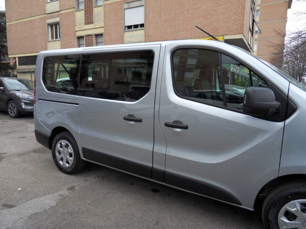 Renault Trafic Furgone BluedCi 150CV EDC PC-TN SpaceClass (3)