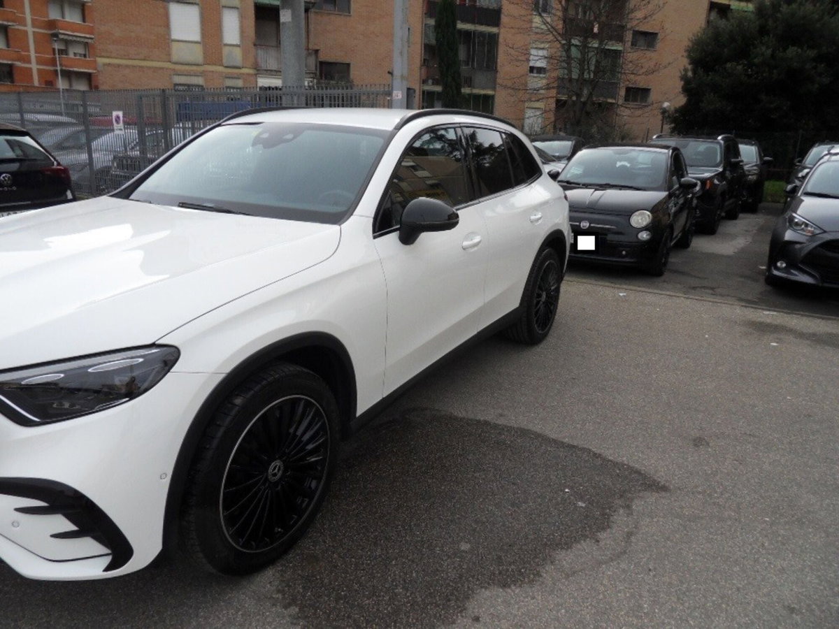 Mercedes-Benz GLC 220 d 4Matic Mild Hybrid AMG Advanced Plus (10)